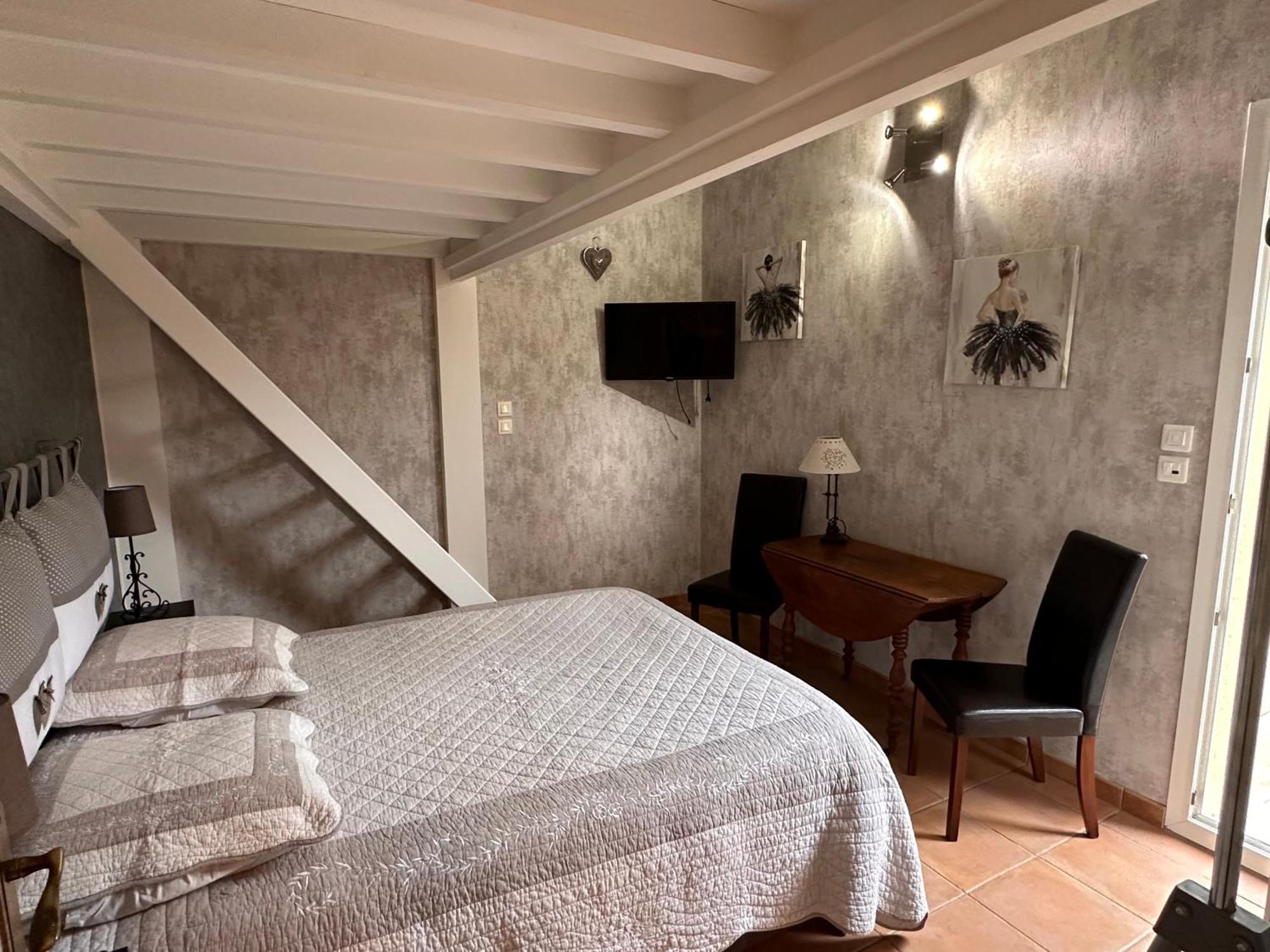 Ferienwohnung Beau Ciel Châteauneuf-de-Gadagne Exterior foto