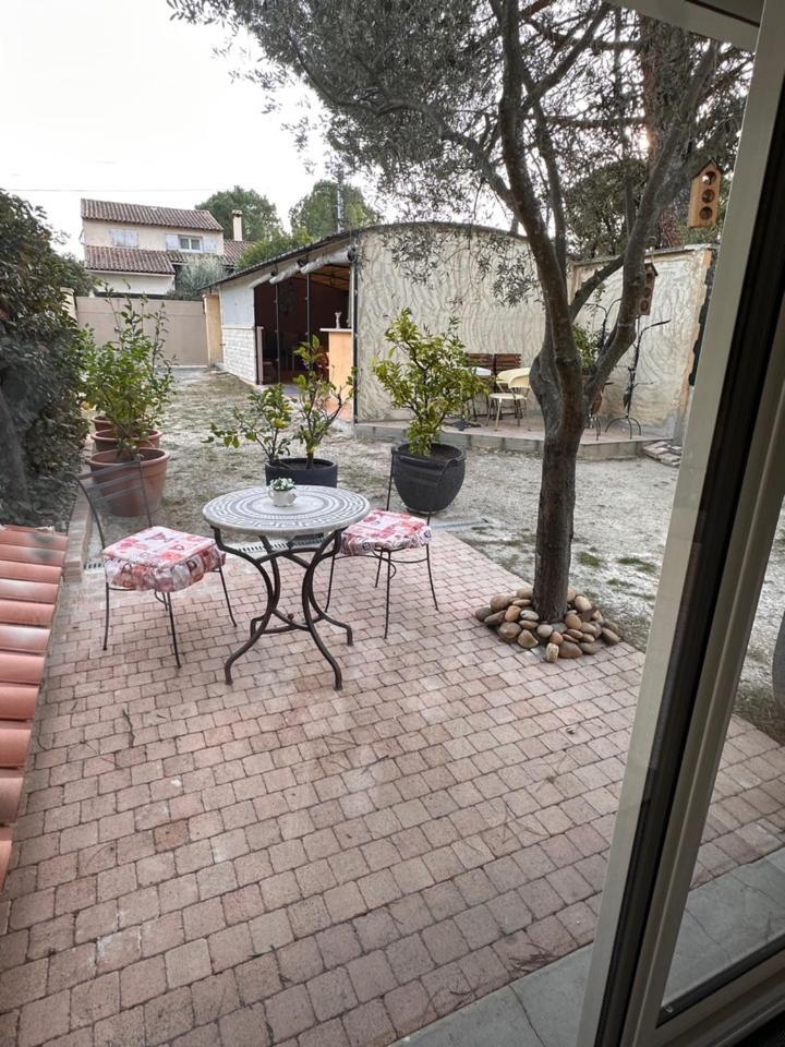 Ferienwohnung Beau Ciel Châteauneuf-de-Gadagne Exterior foto