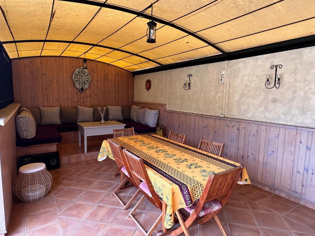 Ferienwohnung Beau Ciel Châteauneuf-de-Gadagne Exterior foto